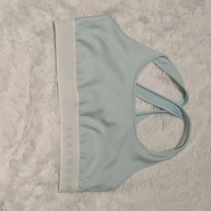 NWOT..Under Armor Sports bra